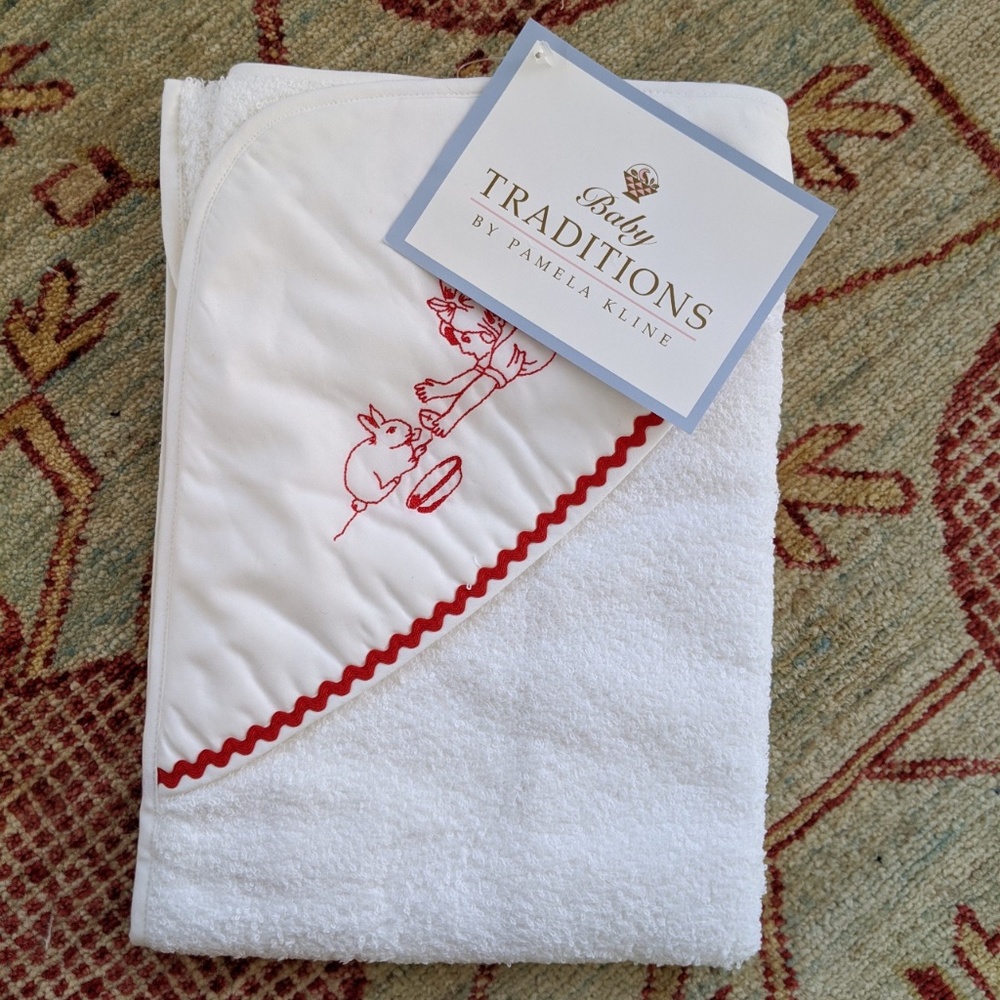 Traditions PAMELA KLINE BABY TOWEL